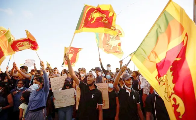 Sri Lanka introduces bill to clip presidential powers - Sakshi