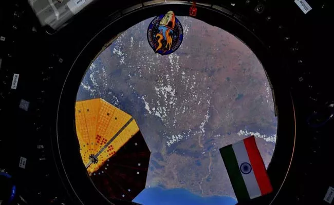 Astronaut Raja Chari Shares Photo Of Indian Flag At Space Station - Sakshi