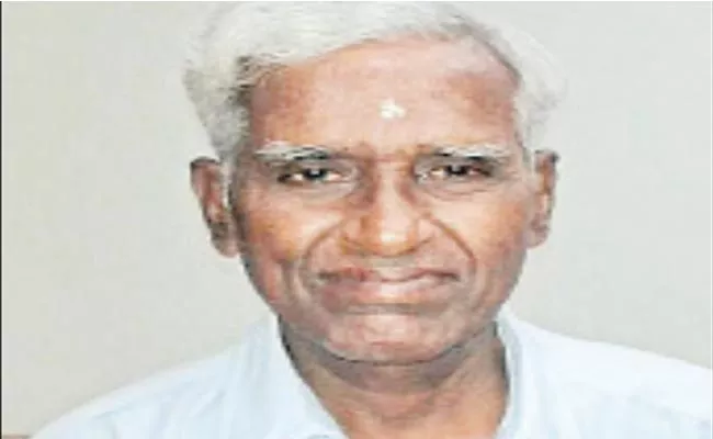 Senior Journalist Gopal Reddy Died In Road Accident In Tirupati - Sakshi