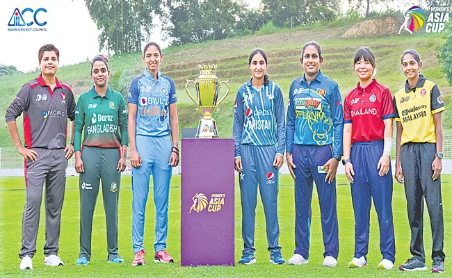 Womens Asia Cup 2022: Harmanpreet Kaur will lead India in the Womens Asia Cup 2022  - Sakshi