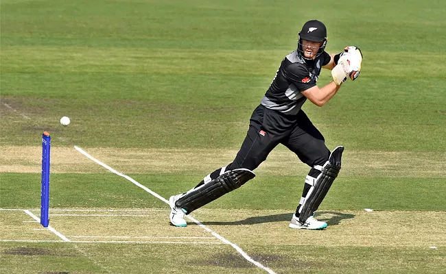 NewZealand, shot out for 98 by South Africa in WARM UP Match - Sakshi