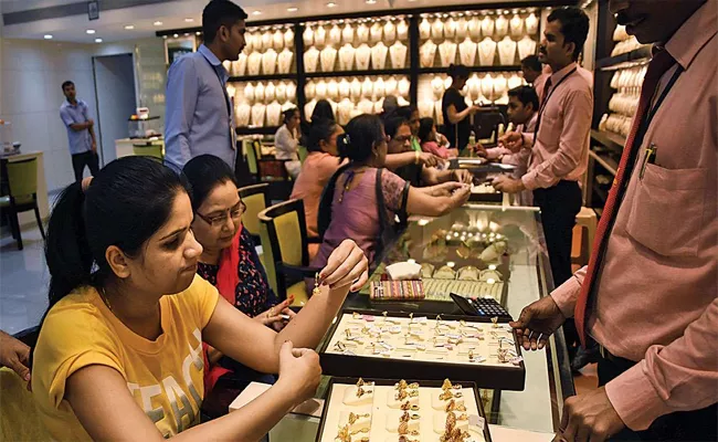 Jewellers expecting strong demand during Dhanteras, Diwali - Sakshi
