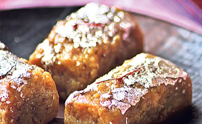 Diwali 2022: Walnut Halwa Sweet Recipe In Telugu - Sakshi