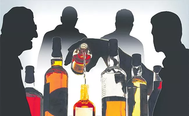 4-Members Main Reason For Adulterated Liquor In Palamuru District - Sakshi