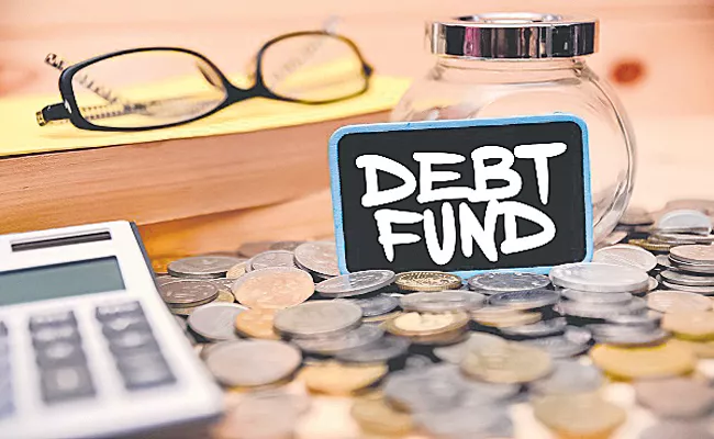 Debt Mutual Funds log Rs 2.3 lakh crore outflow in 2022 - Sakshi