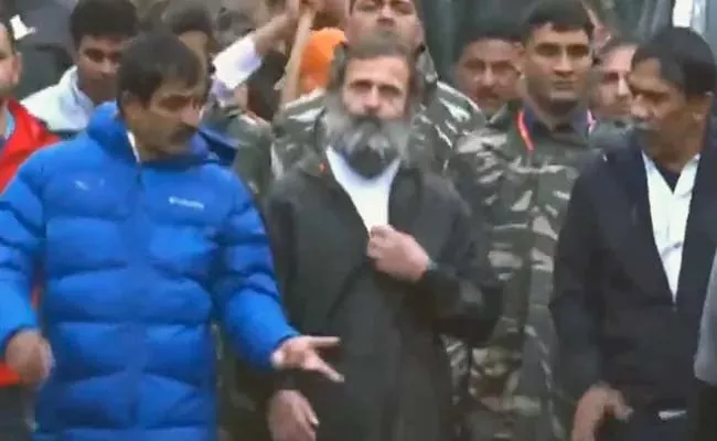 Rahul Gandhi Jodo Yatra Enters Kashmir Seen In Jacket First Time - Sakshi