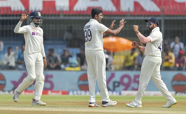 India Chance Break-141-Years-Lowest Target-85 Runs Defended-Test Cricket - Sakshi