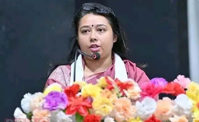 Angkita Dutta Allegations ON IYC president Srinivas - Sakshi
