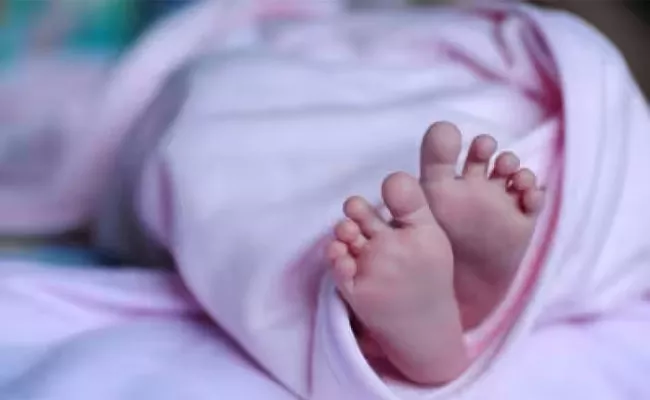 Woman Goes Into Labour Pain At Mann Ki Baat Gave Birth To Baby Boy - Sakshi