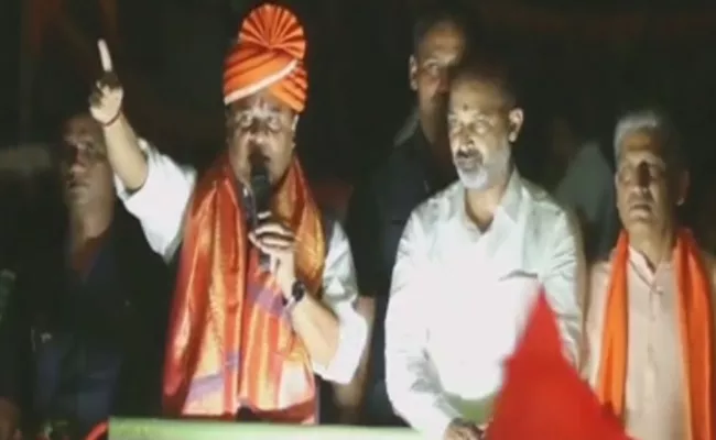 Himanta Biswa Sarma Bandi Sanjay At Hindu Ekta Yatra Rally Karimnagar - Sakshi