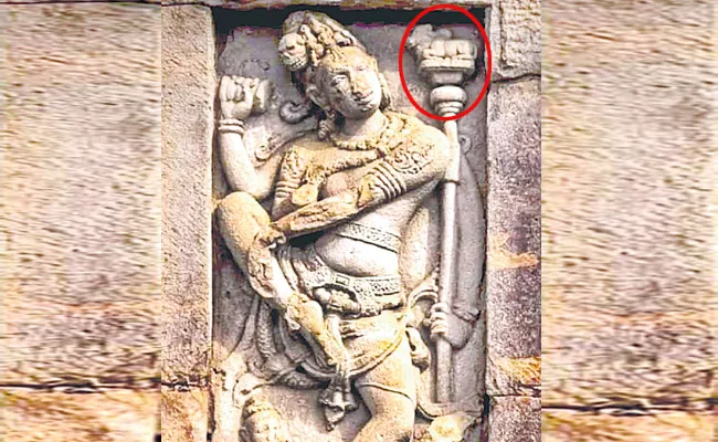 Karnataka Pattadakal Scepter on Virupaksha Temple - Sakshi