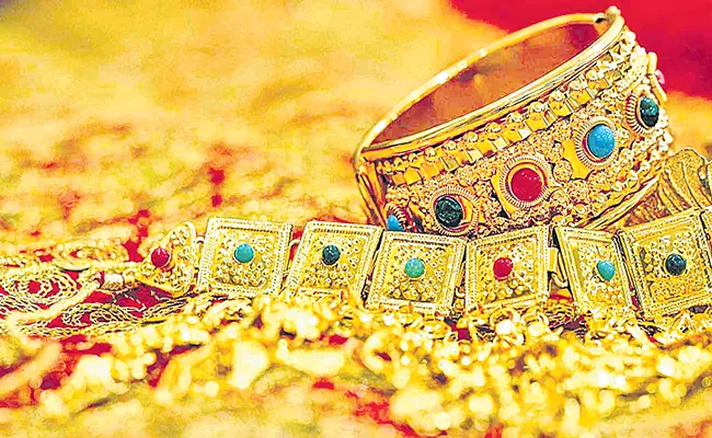 Decline in India gems and jewellery exports in May 2023 - Sakshi