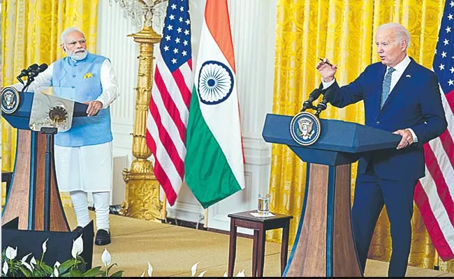  Grand Welcome For PM Modi At White House, PM Dines With Bidens Address US Congress - Sakshi