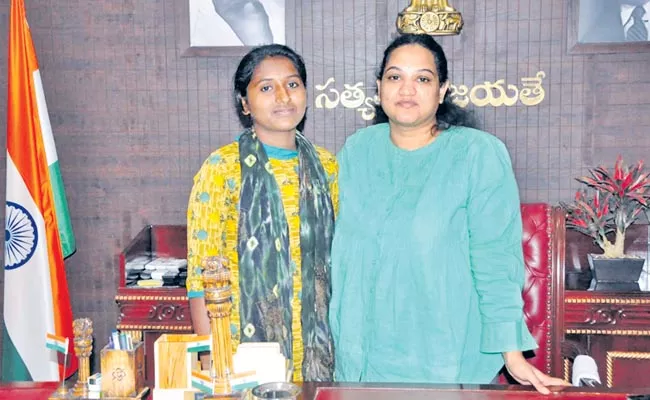 Girls appeal to the government - Sakshi