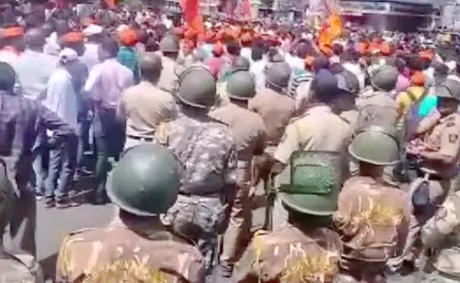 Protests Break out in Kolhapur Over Social Media Post Glorifying Aurangzeb - Sakshi
