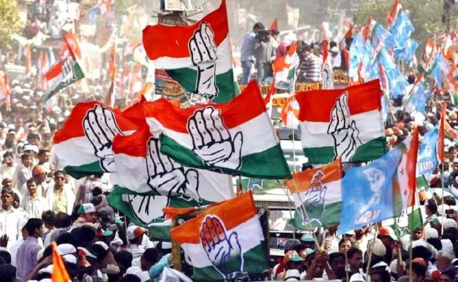 Warangal Congress Focus On Elections Searching For Other Party leaders - Sakshi
