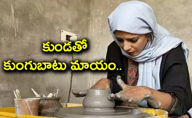 An Engineer In Kashmir Uses Pottery As Way Out Of Depression - Sakshi