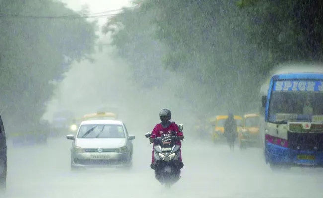Heavy rains in Andhra Pradesh region - Sakshi