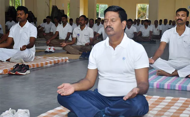 Art Of Living Launched The India Meditates Campaign - Sakshi