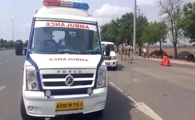 Ambulance Driver Refused to Patient Over Diesel Money Banswada - Sakshi