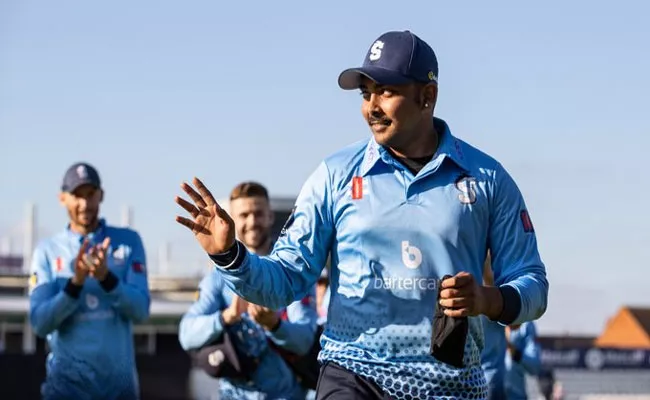 Prithvi Shaw To Miss Remainder Of Royal London Cup 2023 Edition With Knee Injury - Sakshi