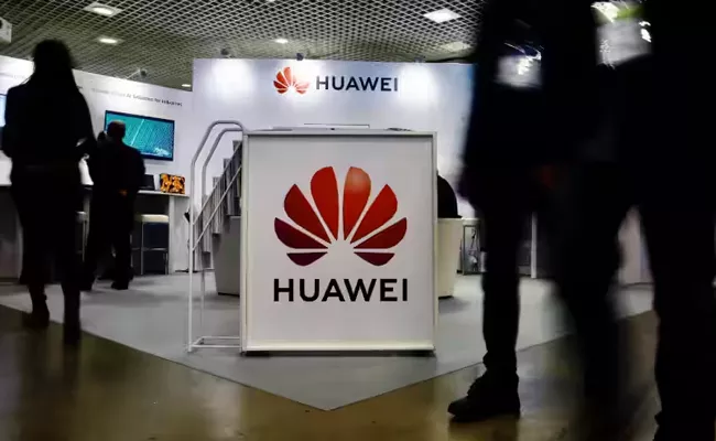 Huawei is building secret network for chips trade group warns - Sakshi