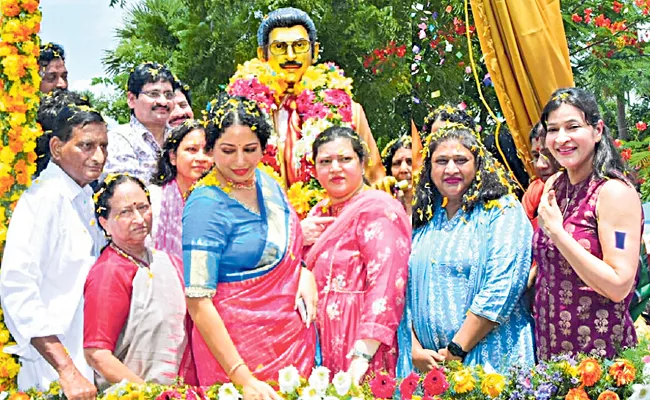 Superstar Krishna statue unveiling at Burripalem - Sakshi