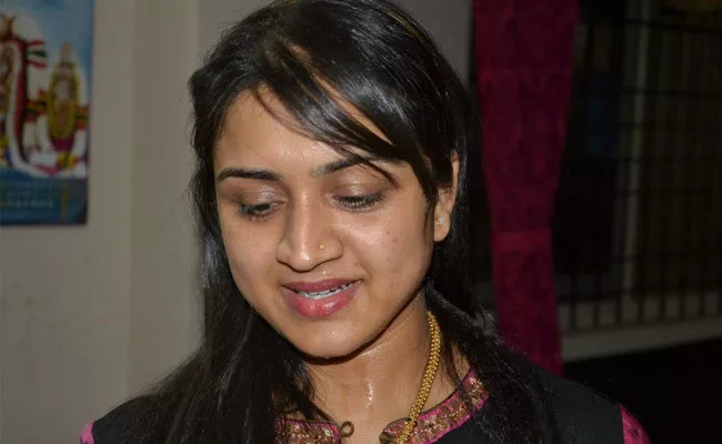 Vijay Raghavendra Wife Spandana Passes Away - Sakshi