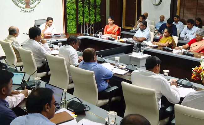 CM YS Jagan Review Meeting On Arogya Suraksha And CRDA - Sakshi