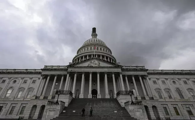 Republicansc Reject Funding Bill US Government Shutdown - Sakshi