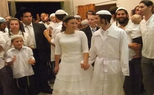 How Wedding or Marriage is Done in Jewish - Sakshi