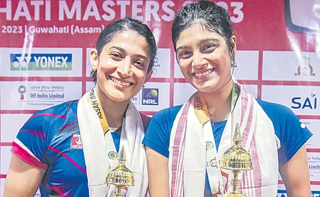 Womens doubles title for Ashwini and Tanisha pair - Sakshi