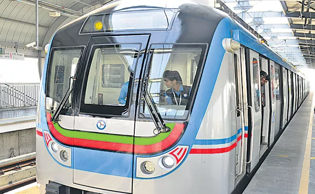 The second phase of Hyderabad metro train is late - Sakshi