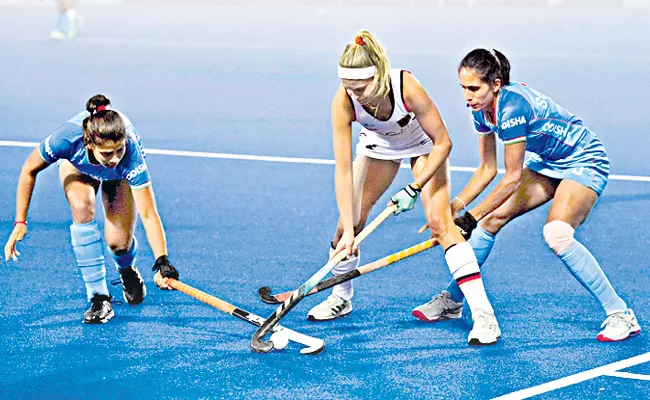 FIH Womens Olympic Qualifiers: India loses to Germany in penalty shootout, to face Japan for Paris 2024 quota - Sakshi
