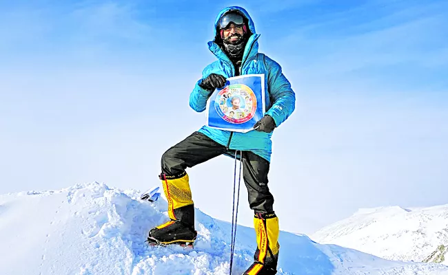 Vizag boy Anmish Varma to scale seven highest mountains in the world - Sakshi