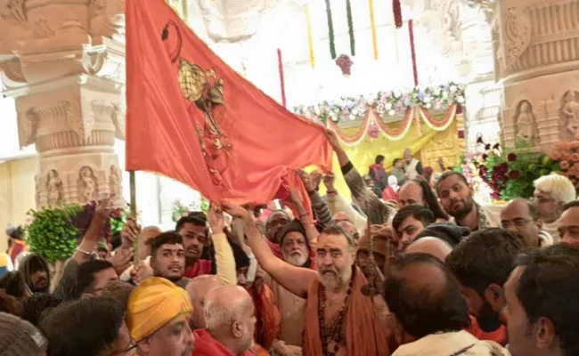 Kanchi Sankaracharya Vijayendra Saraswati Visited Ayodhya - Sakshi