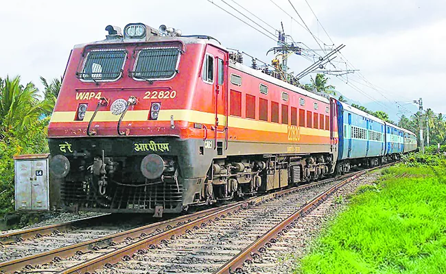 SCR to operate 30 special trains to Medaram jatara - Sakshi