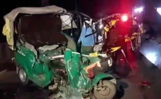 Nine People Died In Bihar Auto Accident  - Sakshi