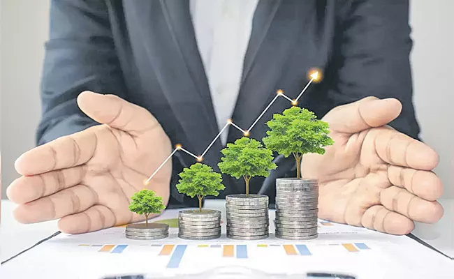 Asset management companies launched 212 new fund offerings - Sakshi