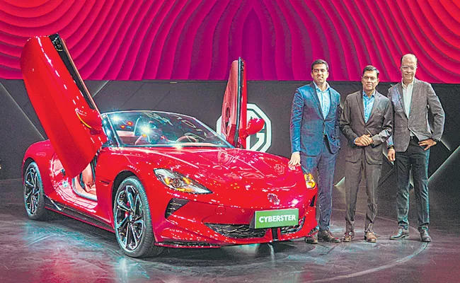 Sajjan Jindal dreams of creating Maruti moment again as he announces JSW-MG Motor JV - Sakshi