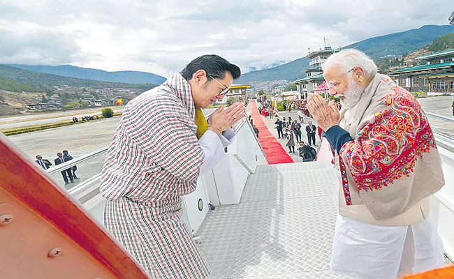 PM Narendra Modi inaugurates Bhutan hospital built with India aid - Sakshi