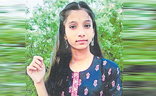 Girl Missing In Kachiguda Hyderabad  - Sakshi