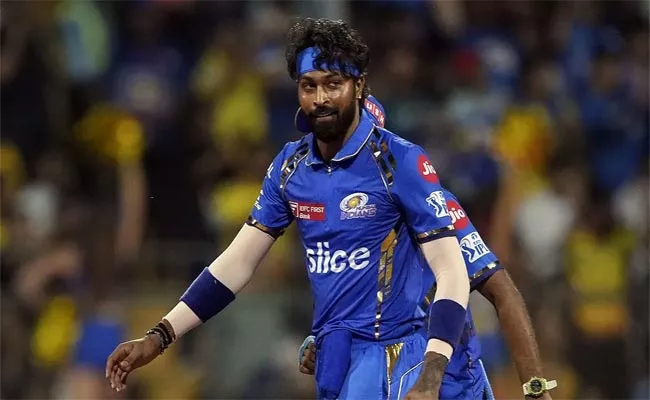 IPL 2024: Fans Slam Mumbai Indians Captain Hardik Pandya For His Poor Performance Personally And As Captain In A Game Against RR - Sakshi