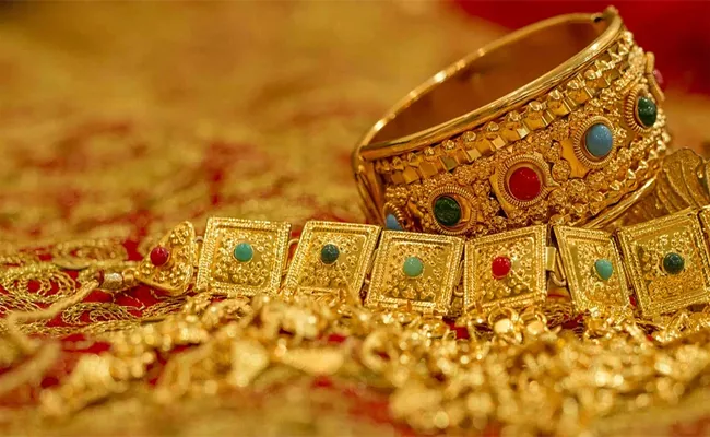 Asia Gold Sky high prices take shine off Indian gold buying festival