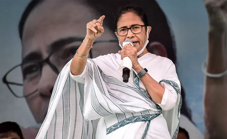 Bengal Governor Must Explain Why He Should Not Resign Says Mamata Banerjee