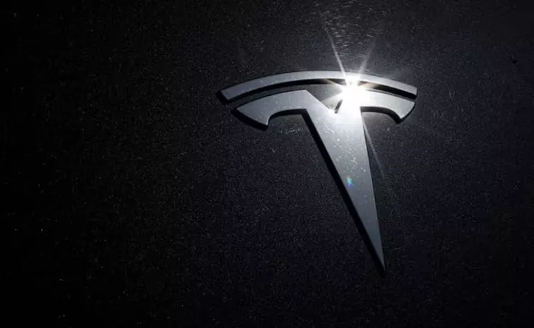 Tesla Job Cuts Continue Company Sends Layoff Notice to More Employees